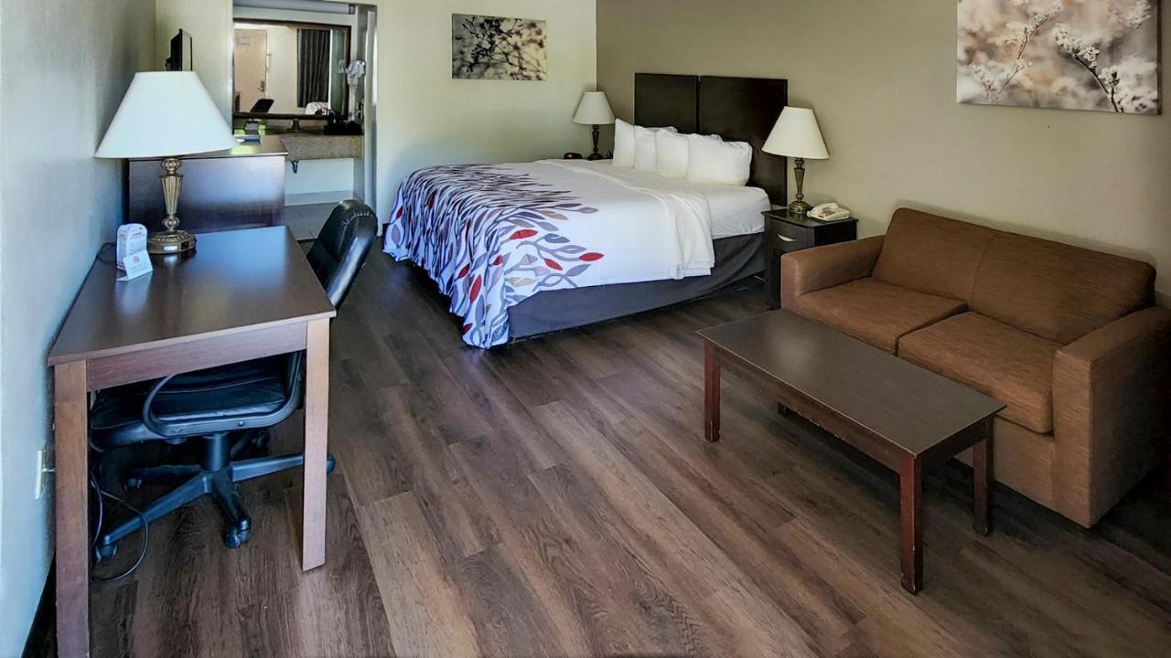 Red Roof Inn Tallahassee East Экстерьер фото