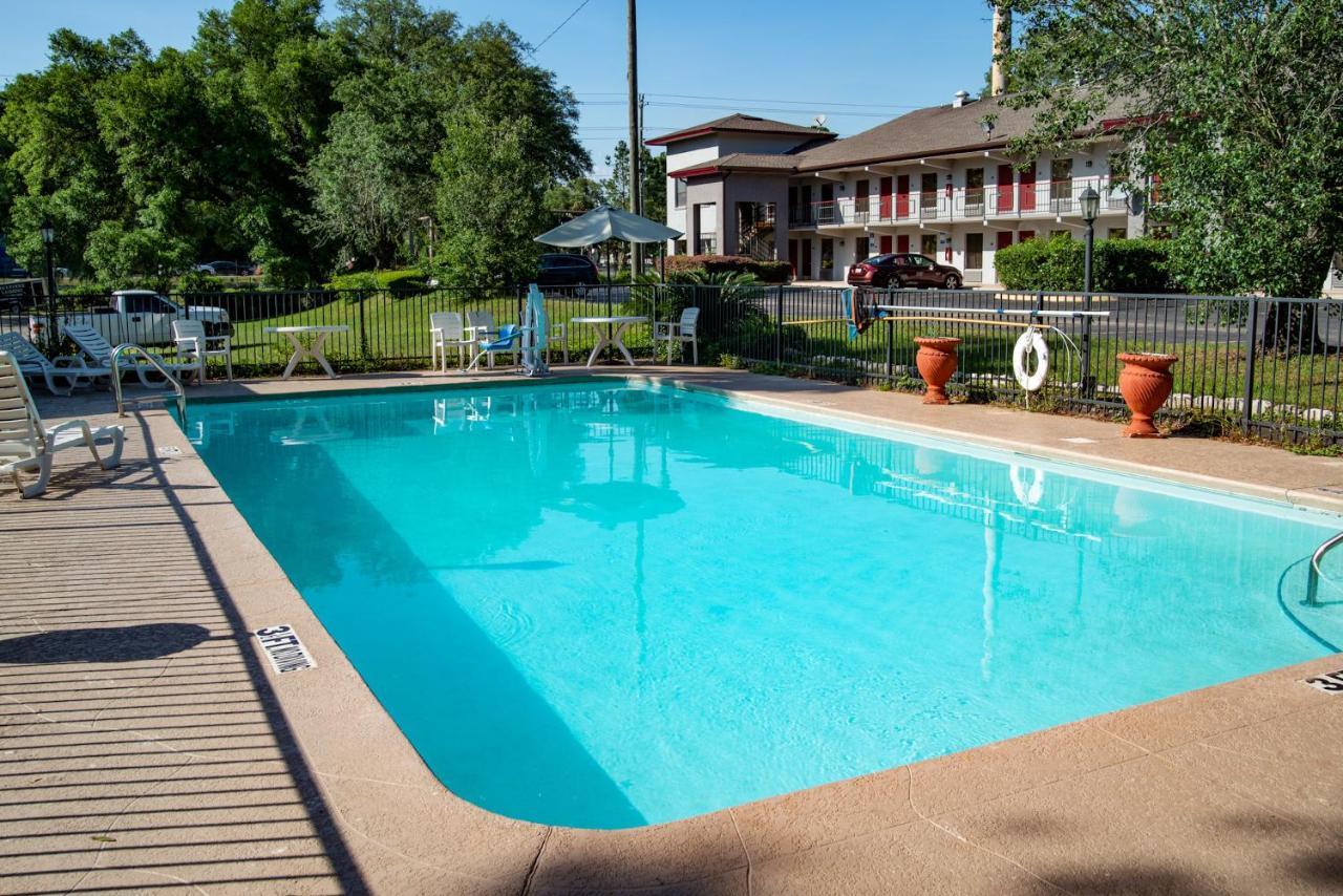 Red Roof Inn Tallahassee East Экстерьер фото