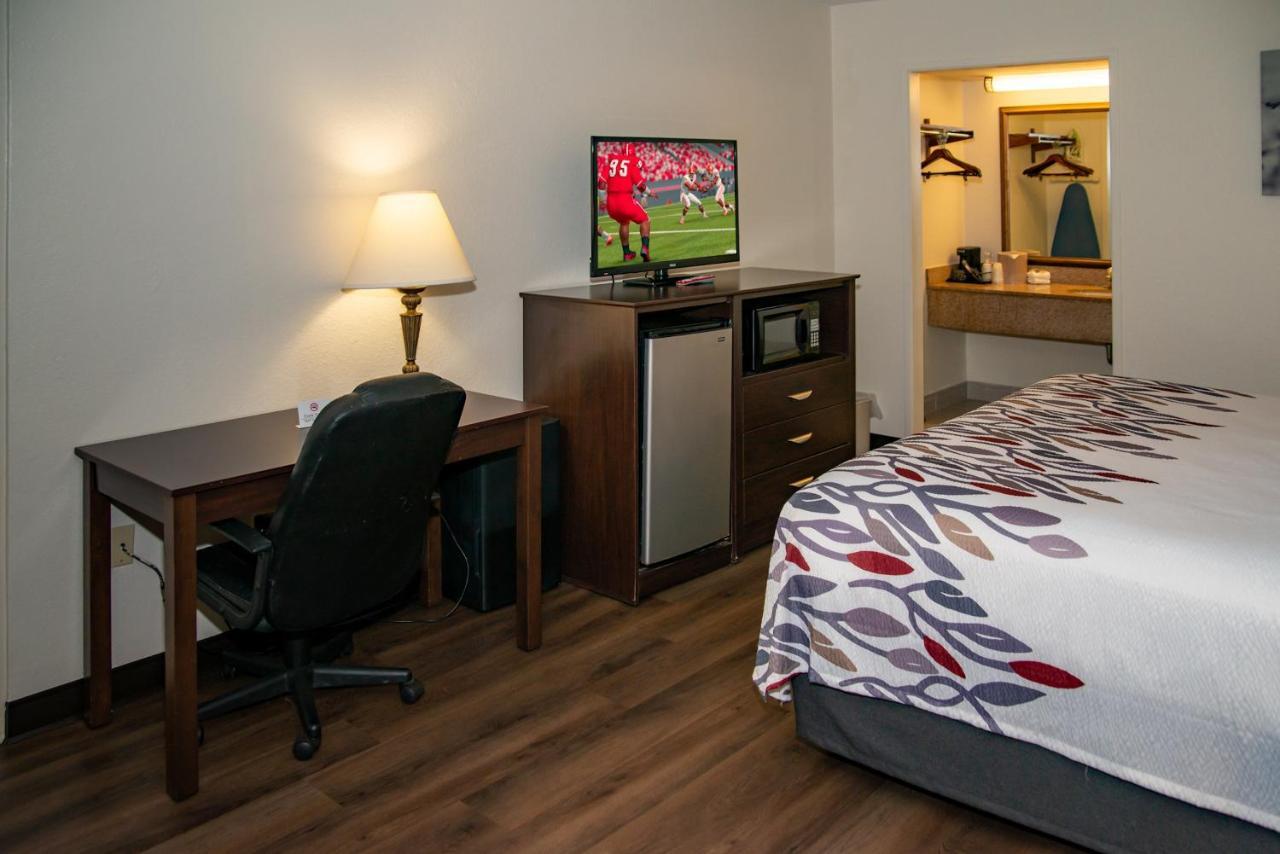 Red Roof Inn Tallahassee East Экстерьер фото